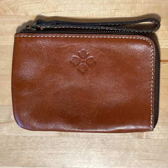 Patricia Nash CASSINI WRISTLET  Leather - Picture 1 of 10